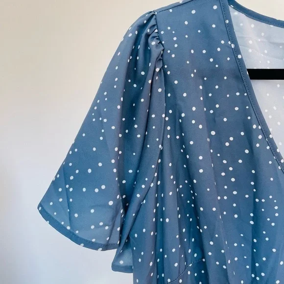 NWT Bloomchic midi blue and white polka dot dress - Picture 5 of 8